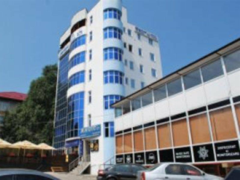 Hotel Magic - City Center Πιτέστι Εξωτερικό φωτογραφία