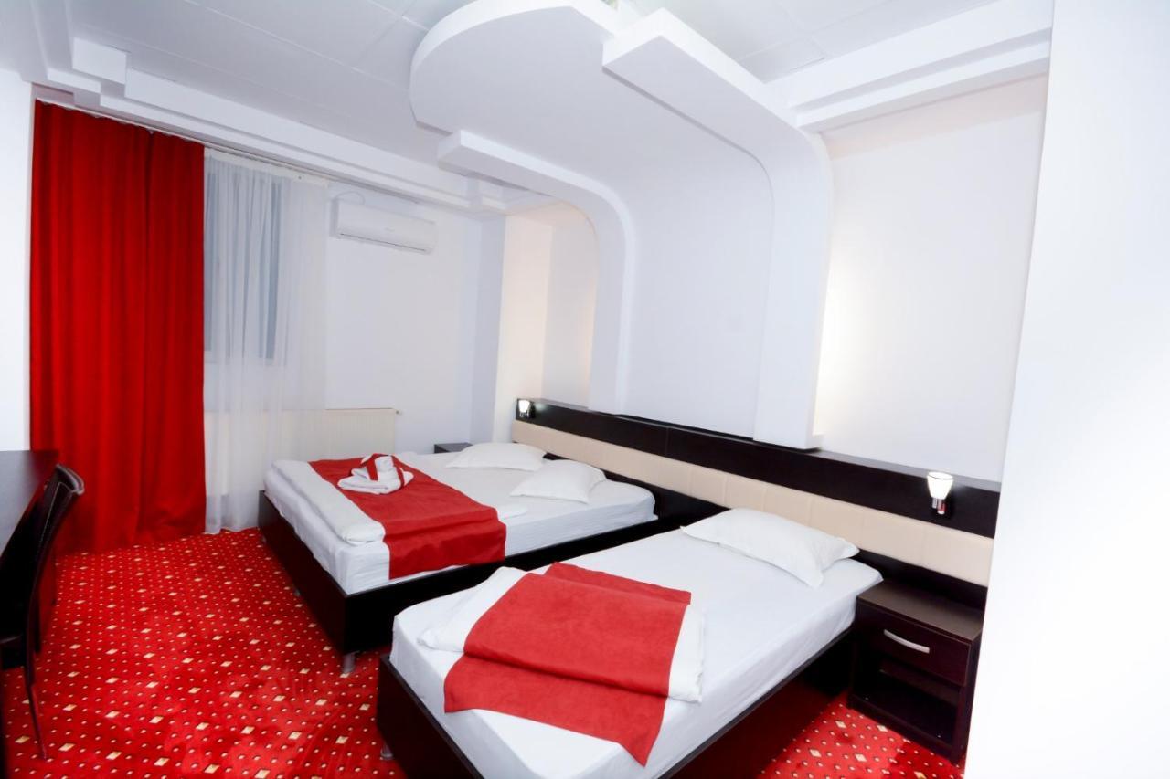 Hotel Magic - City Center Πιτέστι Εξωτερικό φωτογραφία