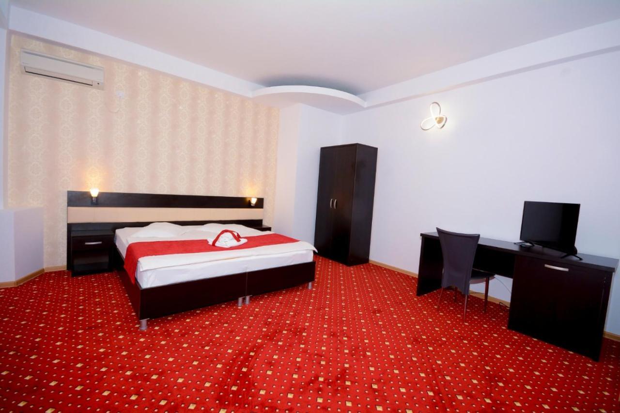 Hotel Magic - City Center Πιτέστι Εξωτερικό φωτογραφία