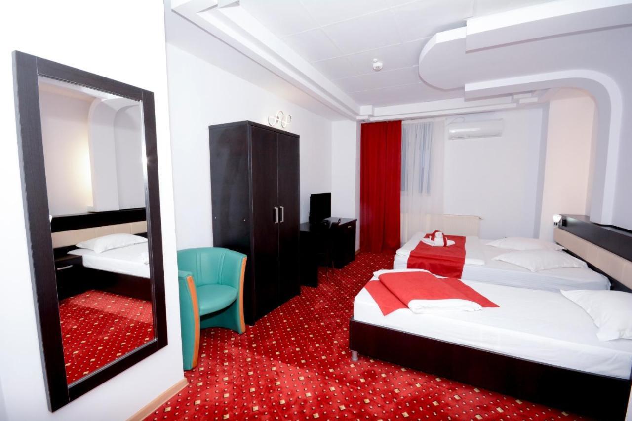 Hotel Magic - City Center Πιτέστι Εξωτερικό φωτογραφία