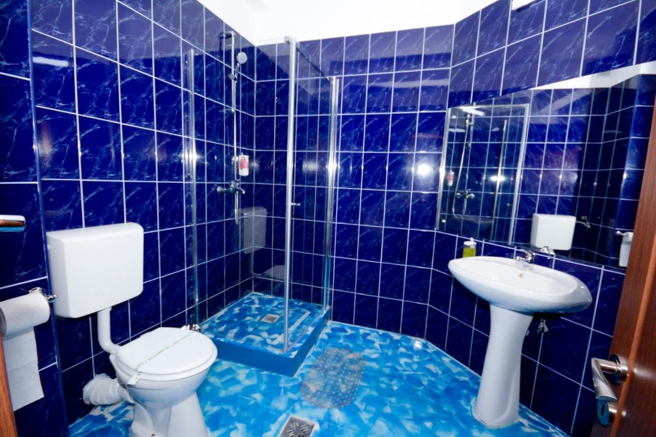 Hotel Magic - City Center Πιτέστι Εξωτερικό φωτογραφία