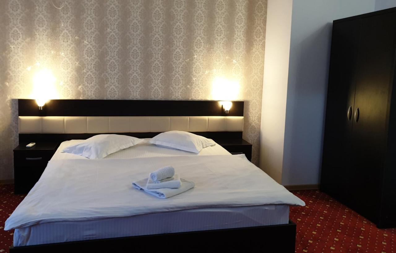 Hotel Magic - City Center Πιτέστι Εξωτερικό φωτογραφία