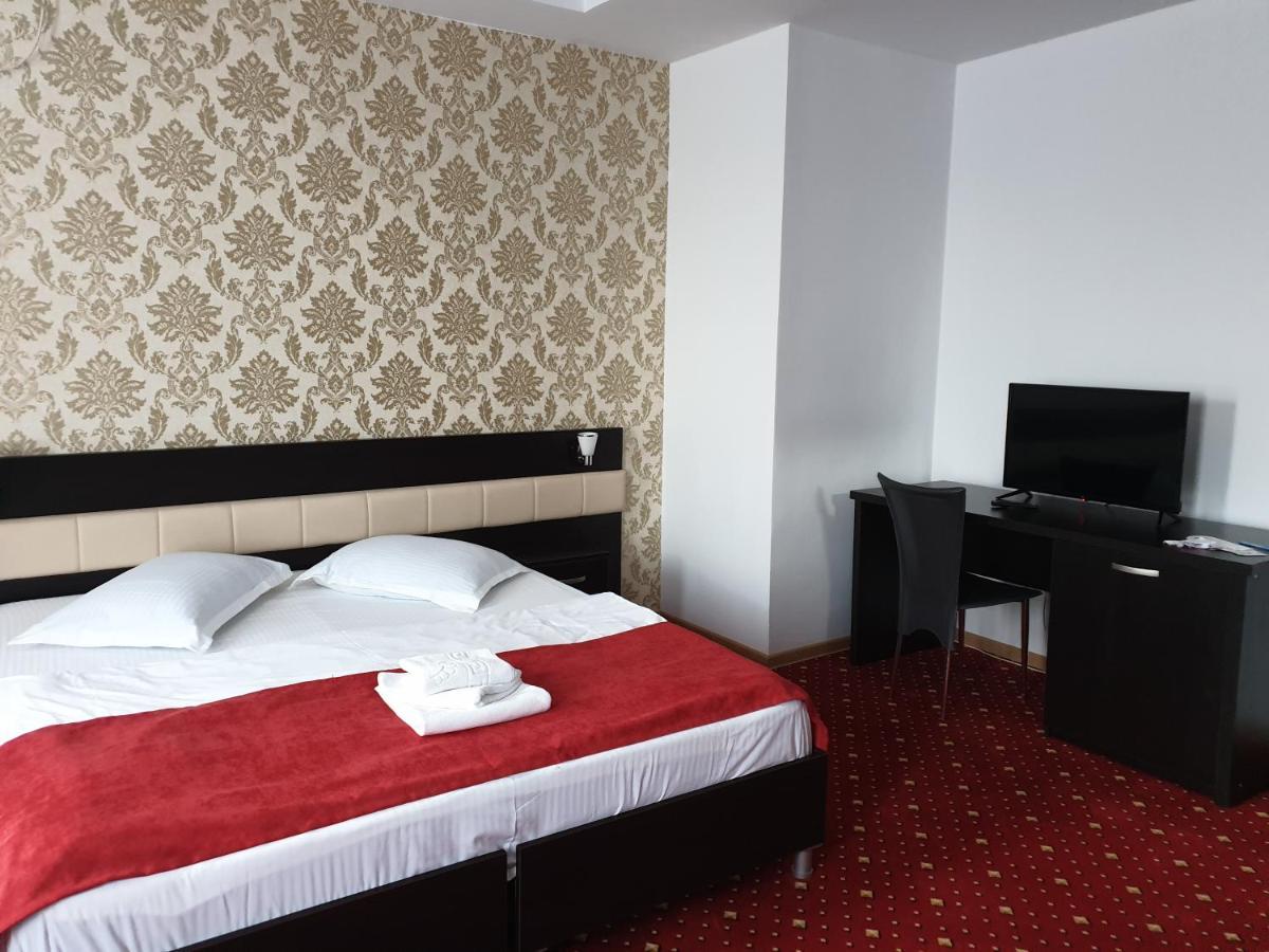 Hotel Magic - City Center Πιτέστι Εξωτερικό φωτογραφία